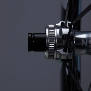 NO.6 52/58 Superlight Aero Carbon Spoke Disc Wheelset - Image 7